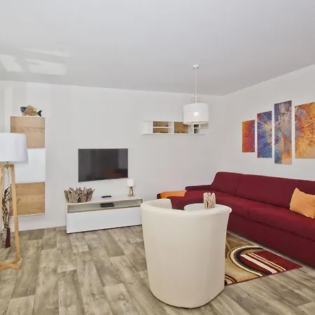 Mit Meerblick Und Terrasse, Gratis Nutzung Vom Ahoi Erlebnisbad Und Sauna In Sellin - Meeresblick 63 Apartment