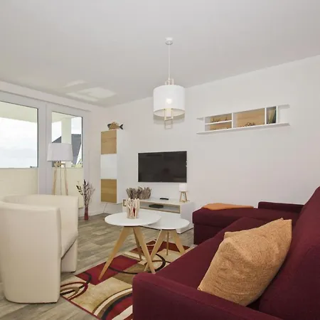 Mit Meerblick Und Terrasse, Gratis Nutzung Vom Ahoi Erlebnisbad Und Sauna In Sellin - Meeresblick 63 アパート *