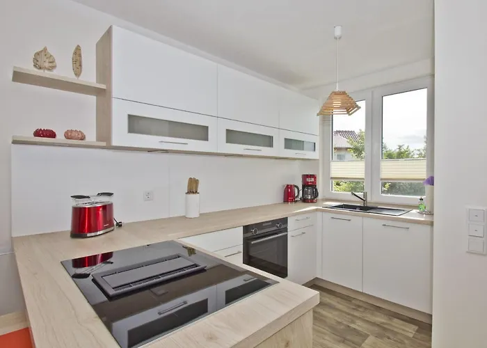 Mit Meerblick Und Terrasse, Gratis Nutzung Vom Ahoi Erlebnisbad Und Sauna In Sellin - Meeresblick 63 * Goehren (Ruegen)