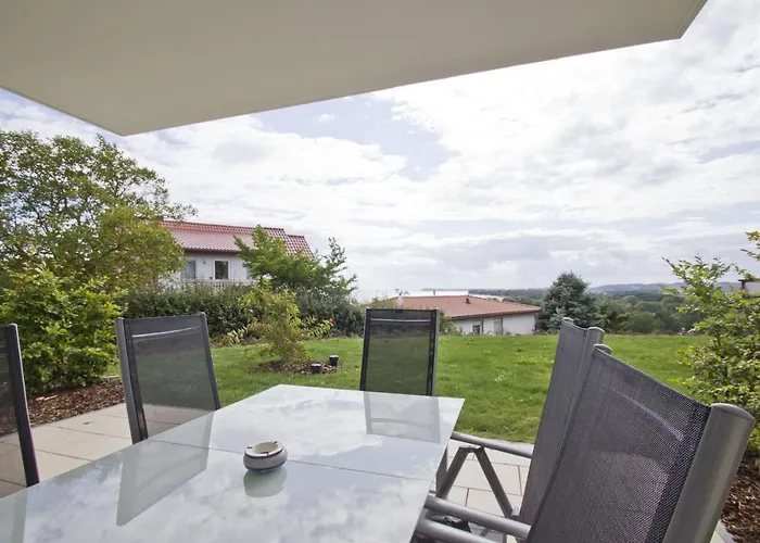 Mit Meerblick Und Terrasse, Gratis Nutzung Vom Ahoi Erlebnisbad Und Sauna In Sellin - Meeresblick 63 Goehren (Ruegen)